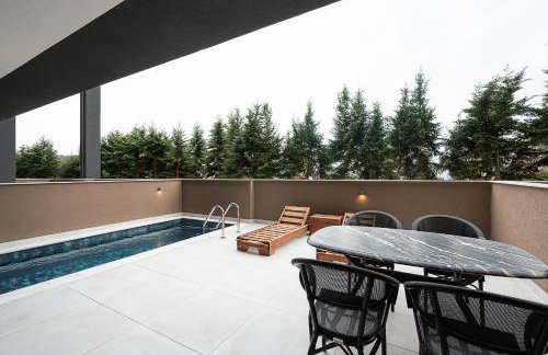 OLYMPIADA GIRNI Suites - Photo 1