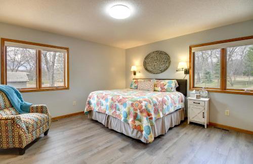 Private Lakefront Cabin with Hot Tub, Deck and Views - Foto 14