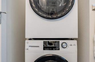 Perch - Urban Reflection 18 - Photo 34