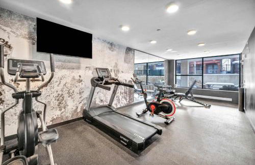 Little Italy & CWRU w King BedGymParkingWD - Foto 6