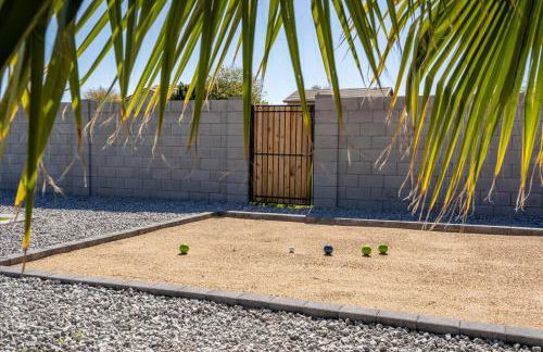 Backyard Oasis Heated Pool Game Room Gazebo - Foto 19