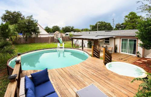 Light & Cozy Oasis with Private Pool and Hot Tub - Foto 27