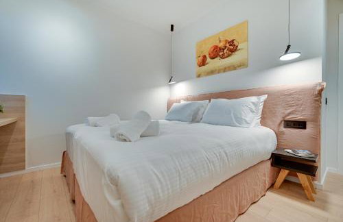 Nomads Lux Studios & Business Center - Photo 17