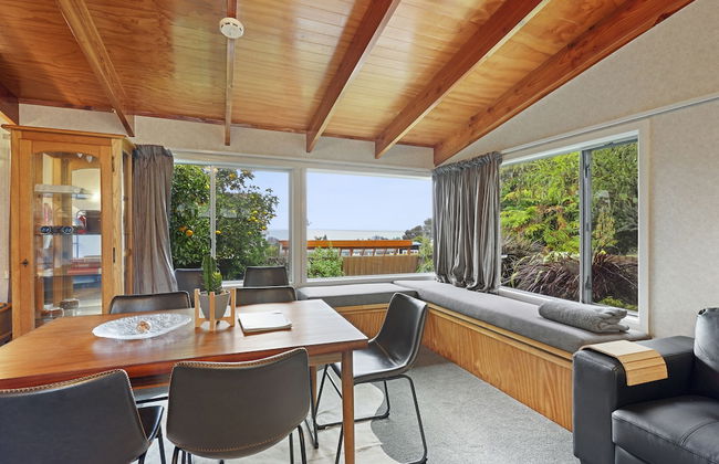 Lakeview Escape with spa - sauna - patio - Photo 17