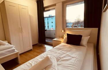 Osnabrücker Strasse Wooon 10 Einzelbetten I 5-Zimmer I TV I Bad NEU I Premiumbettwäsche - Foto 3