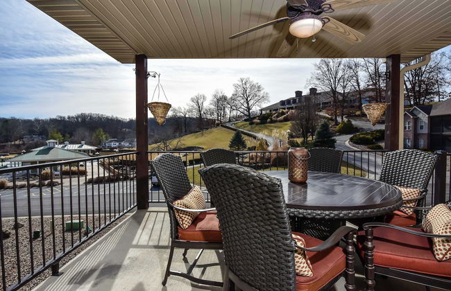 Birdie's Bliss 2BR Condo Sleeps 6! - Photo 29