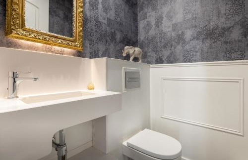 Enjoybcn Coliseum Apartments - Photo 30