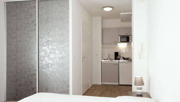 BRIT HOTEL Confort Lannion Centre Gare - Photo 3, Room