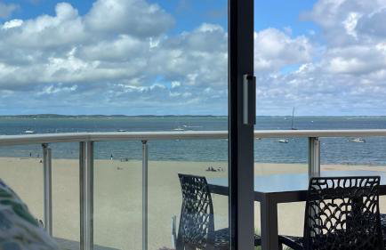 Première ligne - Vue mer exceptionnelle - Accès direct plage - Grand balcon - Parking privatif clos - Tout à pieds - Foto 16