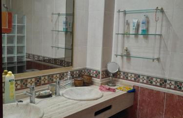 Spacious Garden Villa, private pool, huge grounds with orange trees - Foto 46