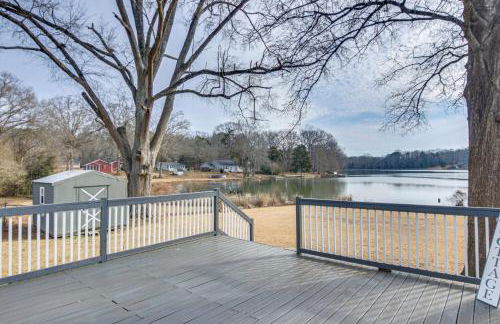 Bring Your Pup! Waterfront Cedar Pines Getaway - Foto 21