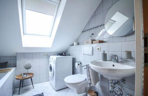 nJoy! Design Apartment - Audi Zentrum & Balkon - Foto 28