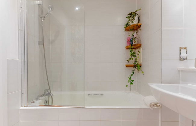 Vibrant & Inviting 1BD Flat, Heart of Haggerston! - Foto 24
