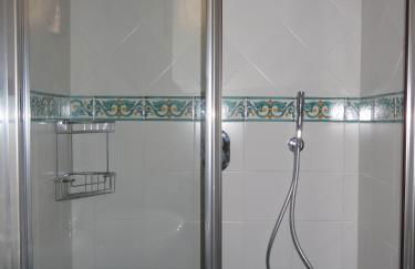 Francesca House - Photo 19