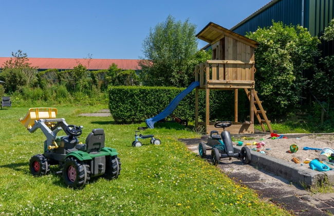 Cozy 4-person Stay at Rustenpolder - Photo 11