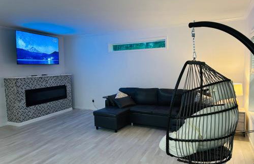 Swan Lake Resort Rentals - Photo 16