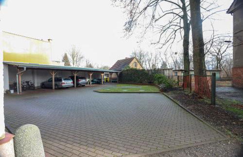 Preiswerte Apartments für Monteure, WLAN, Smart-TV & kostenfreie Parkplätze - Foto 6