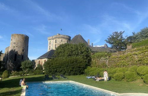 Roulotte enchantée dans le parc d'un château vendéen - Photo 3