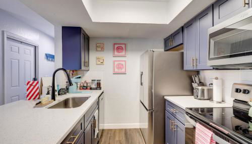 4 Mi to Atlantic Beach Chic and Trendy Townhouse! - Photo 2