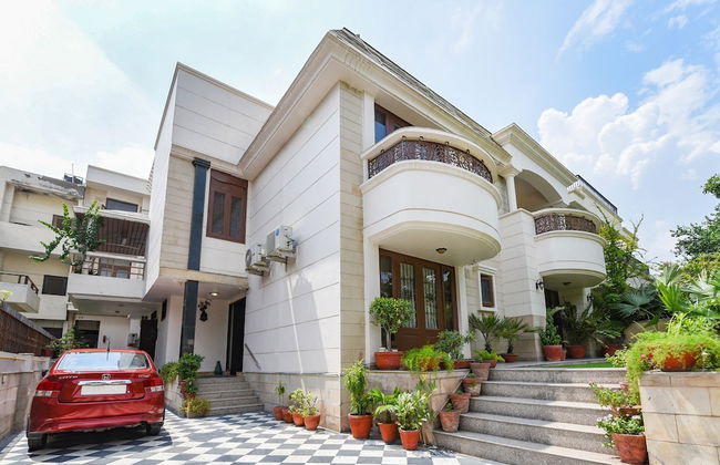 OYO 18606 Home@b74 - Foto 1