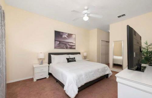 Grand Panoramic 5BR Pool Home near Disney Parks - Foto 19