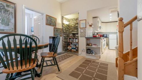 The Courtyard - Photo 4