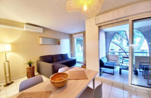 " Le Bleu Marine" Port Fréjus - Cosy T2- Clim & WIFI - Foto 8