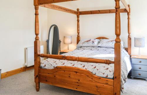 West Lanegate Farmhouse - Photo 10