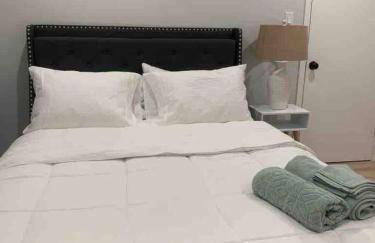 Tranquil Trio 6 BR, 4 BA, 3 Units, Deer Haven - Foto 15