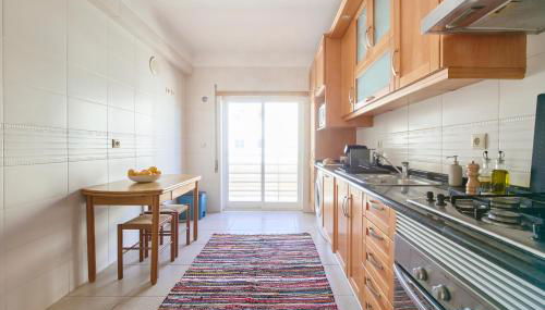 Spacious Apt Near Beach & Train, By TimeCooler - Foto 3