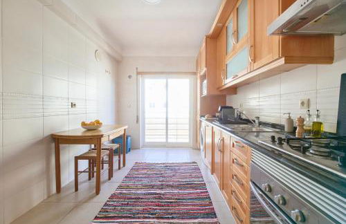 Spacious Apt Near Beach & Train, By TimeCooler - Foto 3