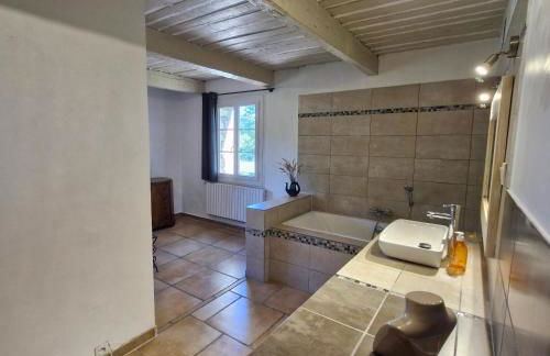 Charming converted Mill with Private Swimming Pool - Foto 19