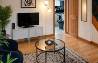 2BR House Free Parking Easy City Access - Foto 8