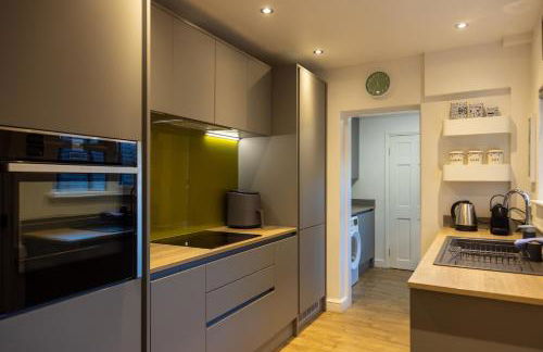 Vibrant 2 Bed, 2 Bath Home, Just Minutes to Town! - Foto 57