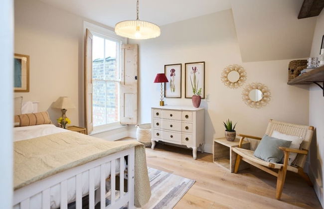 The Rosebery Retreat - Inviting 4bdr With Garden - Foto 31