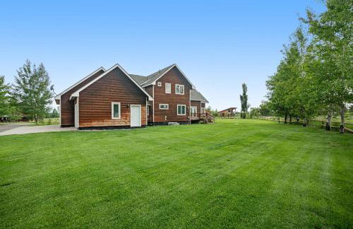 Fun with Family! Mtn-View Gem with Deck in Driggs - Foto 44