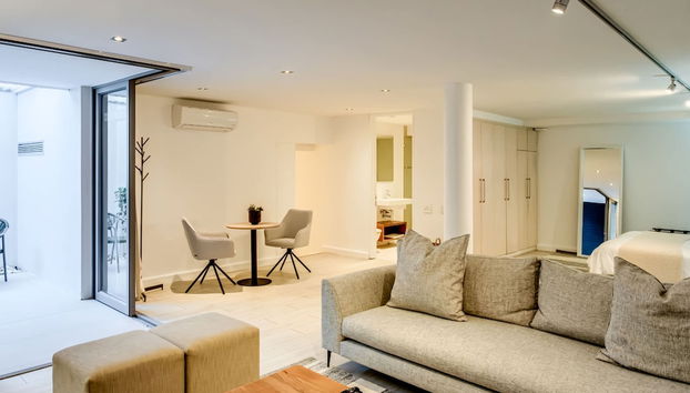 Discover Seaside Charm at Blue Ocean Suite - Foto 5, Habitación