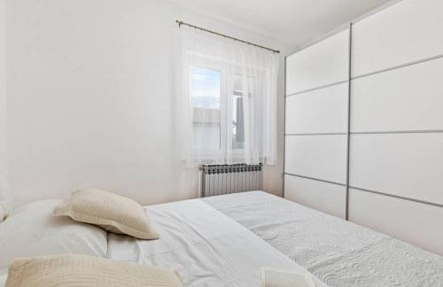 Holiday house with swimming pool - Photo 16