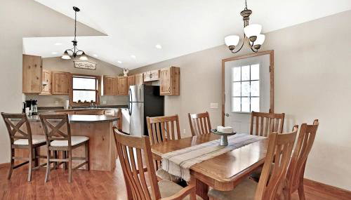 Lakefront Cottage Fully Equipped with Excellent Location in Saint Croix Falls, Wisconsin - Foto 5