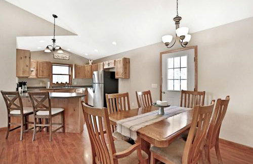 Lakefront Cottage Fully Equipped with Excellent Location in Saint Croix Falls, Wisconsin - Foto 5