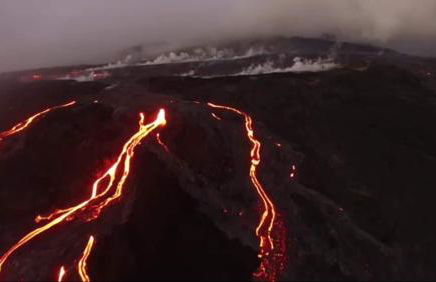 THE MAGICAL LAVA TEMPLE with EPIC Volcano Views! - Foto 72