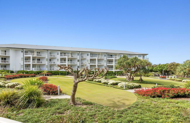 The Pool Resort Kingscliff - Private Apartments by Holiday Management Co - Photo 1