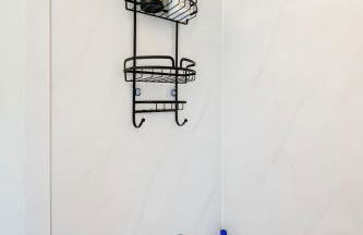 Rachel's Private Hideaway with king bed, kitchen, laundry, parking and big yard - Foto 15