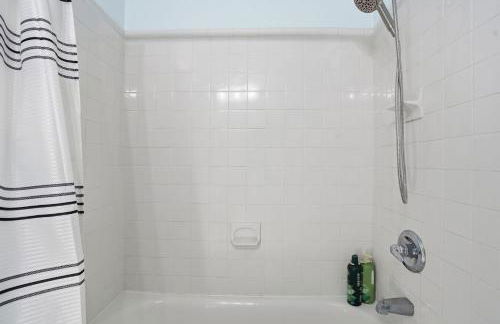 DC Area Bungalow Near Shops and Dining home - Foto 26