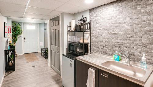 Quaint Forest Heights Unit about 9 Mi to Downtown DC - Foto 2