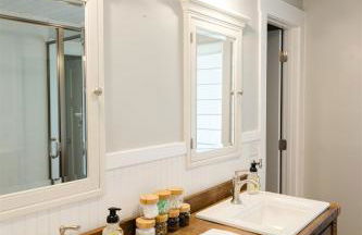 Secluded Villa on 50+ acres - near IU and Nashville - Photo 20