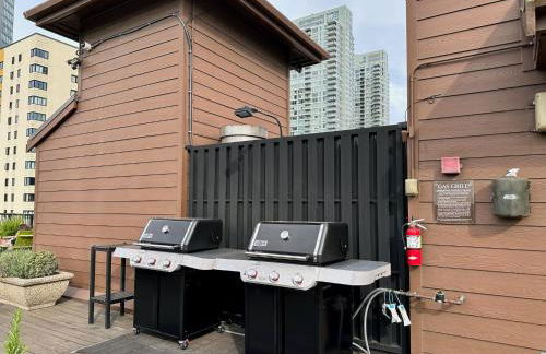 Modern 2Br-2Ba Belltown Condo with Free Garage Parking - Foto 21