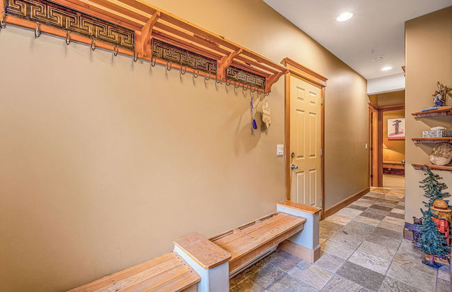 Treetop Getaway Ski In and Out Sleeps 10 - Foto 2