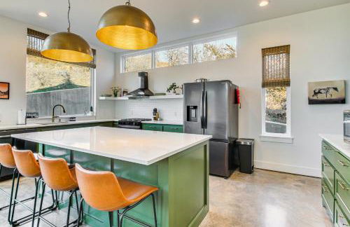 Walk to Lake Home with Game Room in Medicine Park! - Photo 7