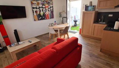 "LE PAVILLON" Maisonnette 150 m gare des Aubrais - Photo 3